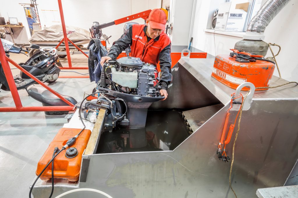 Демонтаж двигателя